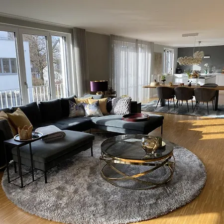 Beautiful 3-bed In Lejlighed München